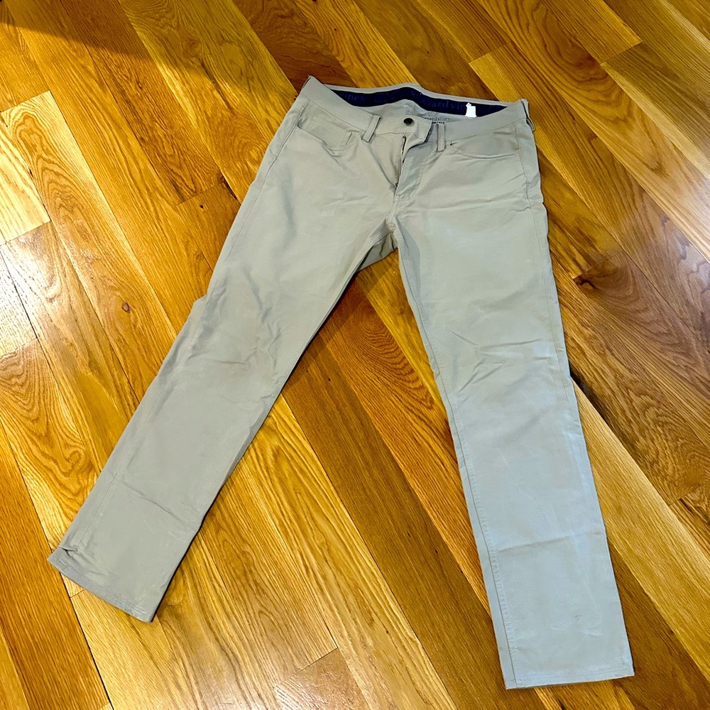 32x30 Vineyard Vine Performance pants
